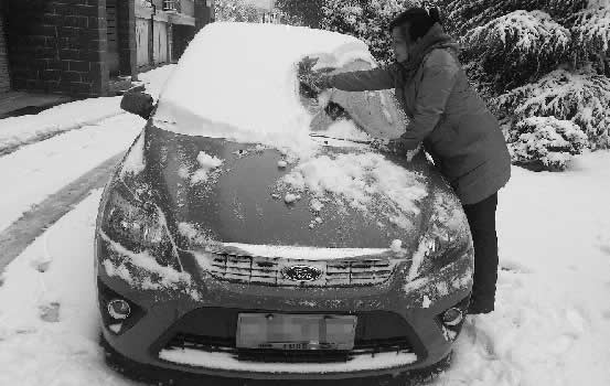 下雪后應去洗車房清洗車輛